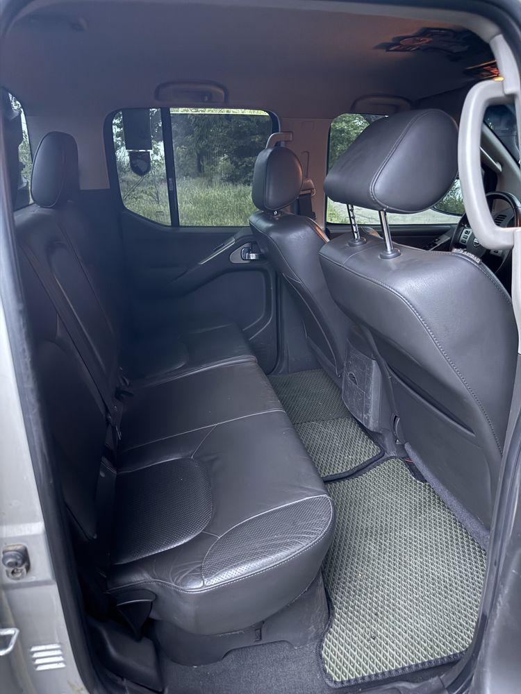 Nissan Navara D40 2.5 дизель 4x4