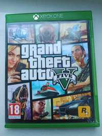 Gra GTA V na xbox one     .