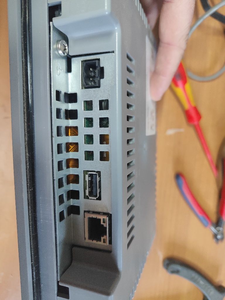 HMI KTP700 Basic 6AV2 123-2GB03-0AX0