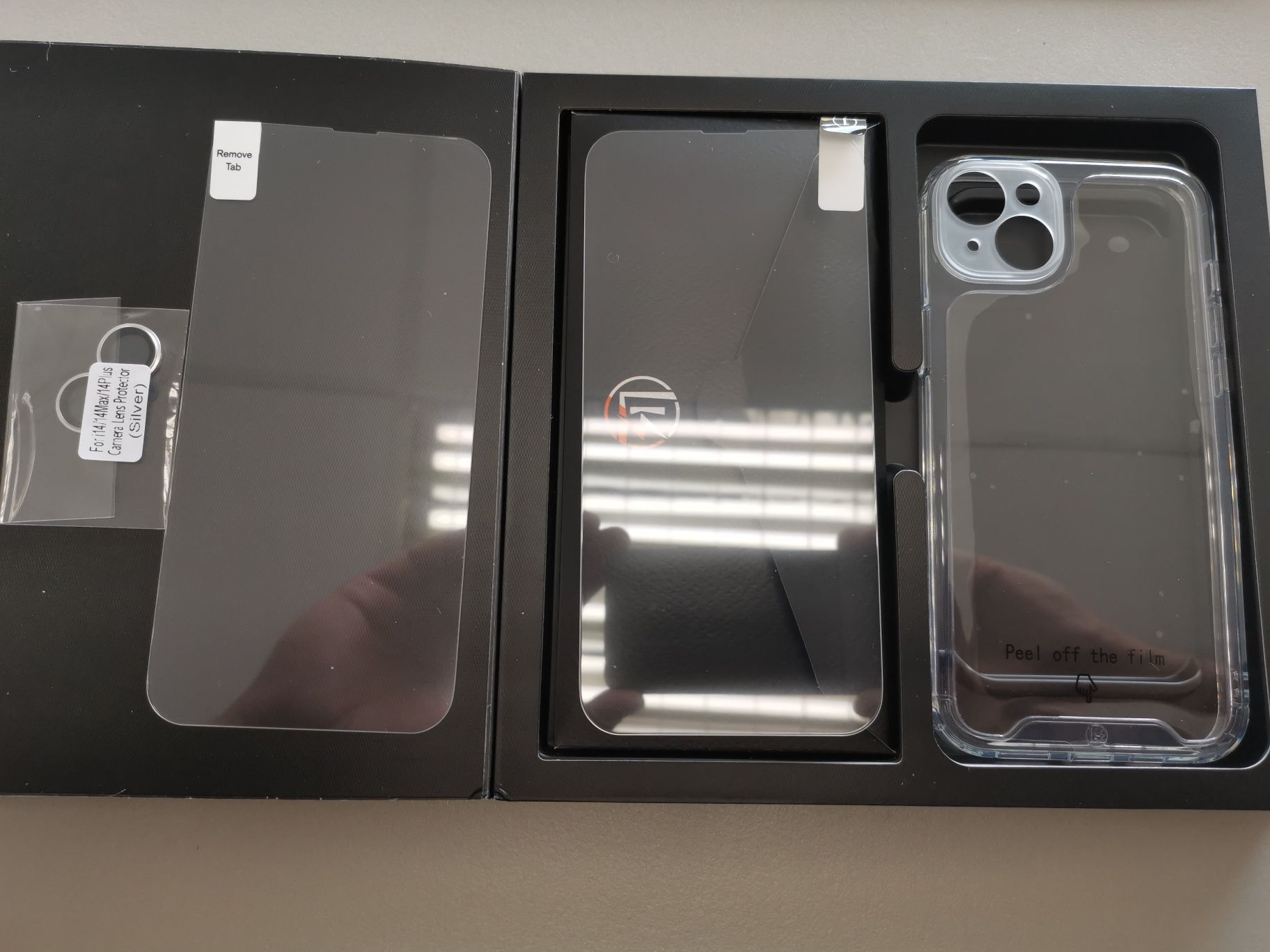 Zestaw Etui 2 szkła hartowane 2 szkła na aparat do Iphone 14 Plus Mega