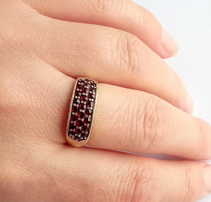 Вінтажне кольцо з натуральними чеськими гранатами Срібло 925, позолота