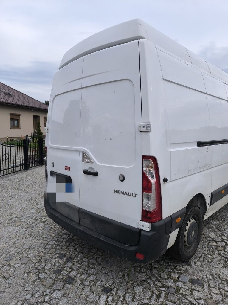 Renault master L3H3 2,3 136km uszkodzony