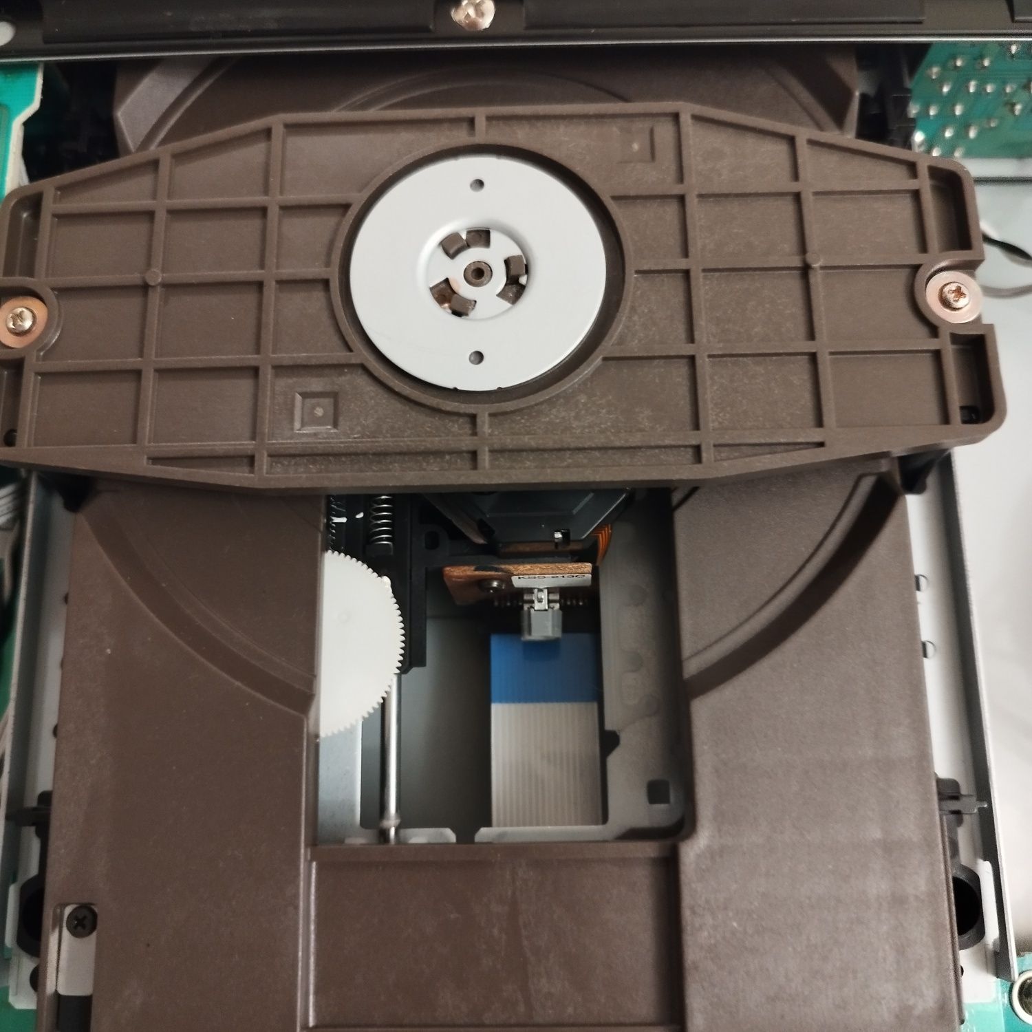 Програвач CD Rotel RCD 971 на запчастини. CD Механізм KSS-213B