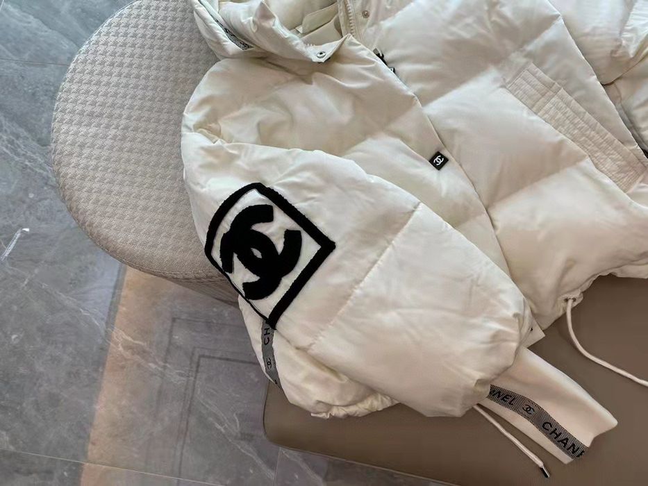 Женская куртка пуховик Chanel Шанель