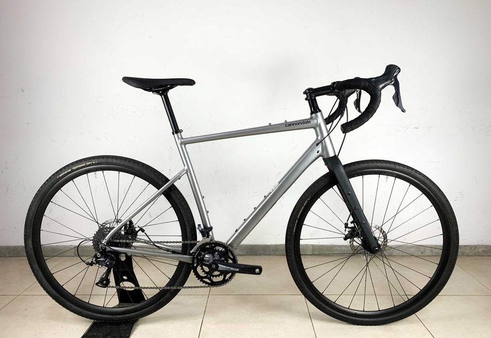 Гравійник Cannondale Topstone 3 2024 року. Відмінний стан