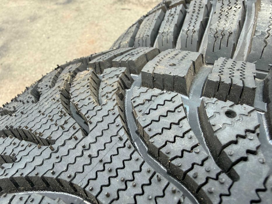 225/45 R17 новые зимние