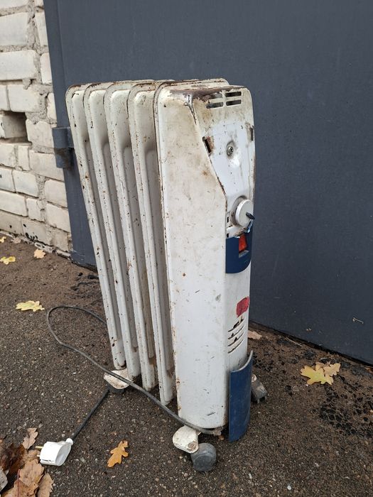 Масляный обогреватель бу 1 кВт