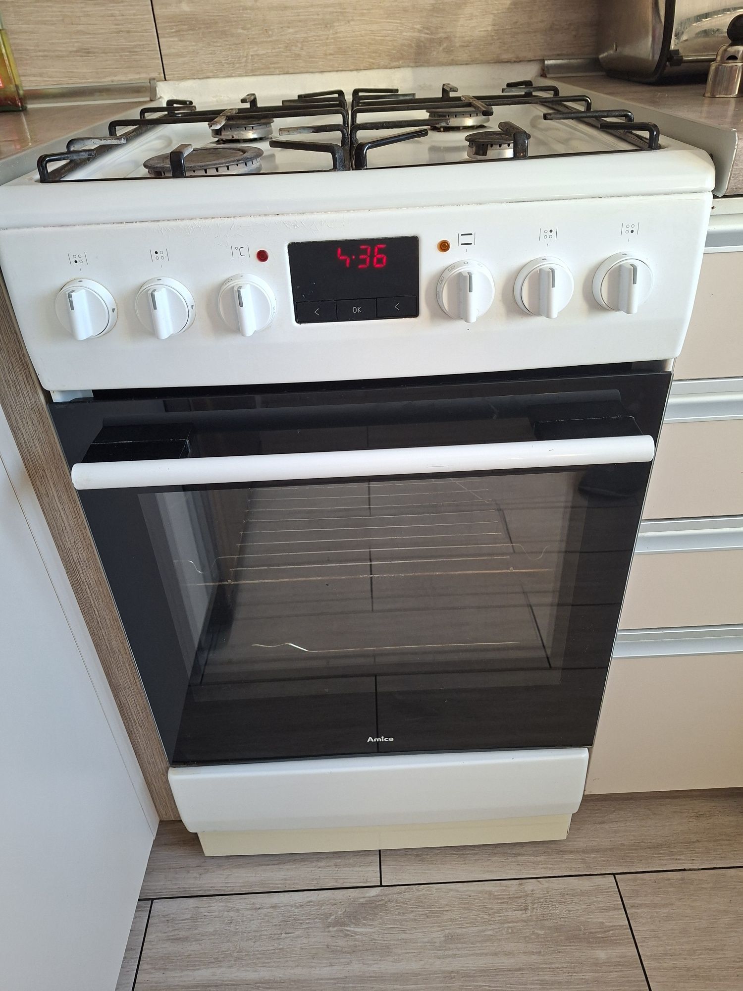 Kuchenka wolnostojąca gazowa elektryczna Amica