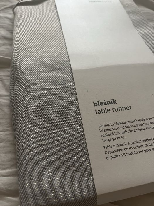 Bieżnik / obrus serweta / na stół