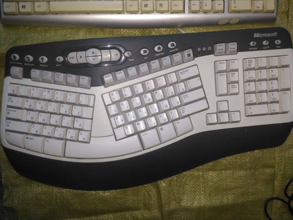 Клавіатура Microsoft RT9470 Logitech K120 Gembird Genius Codegen Sven