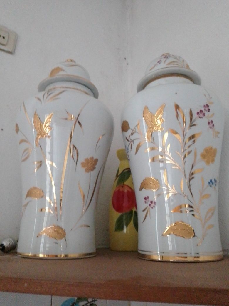 Dois jarrões grandes excelente porcelana