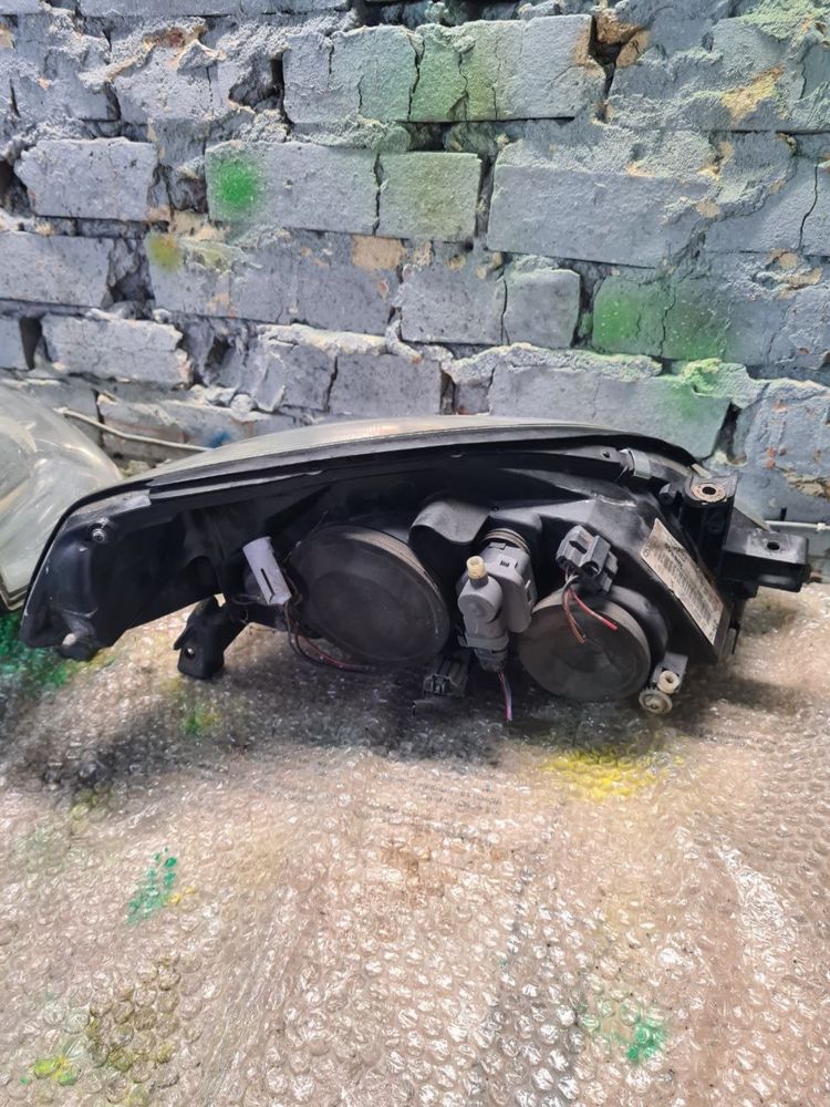 Передні фари Nissan Primera P12 Ніссан Прімера П12 Оптика