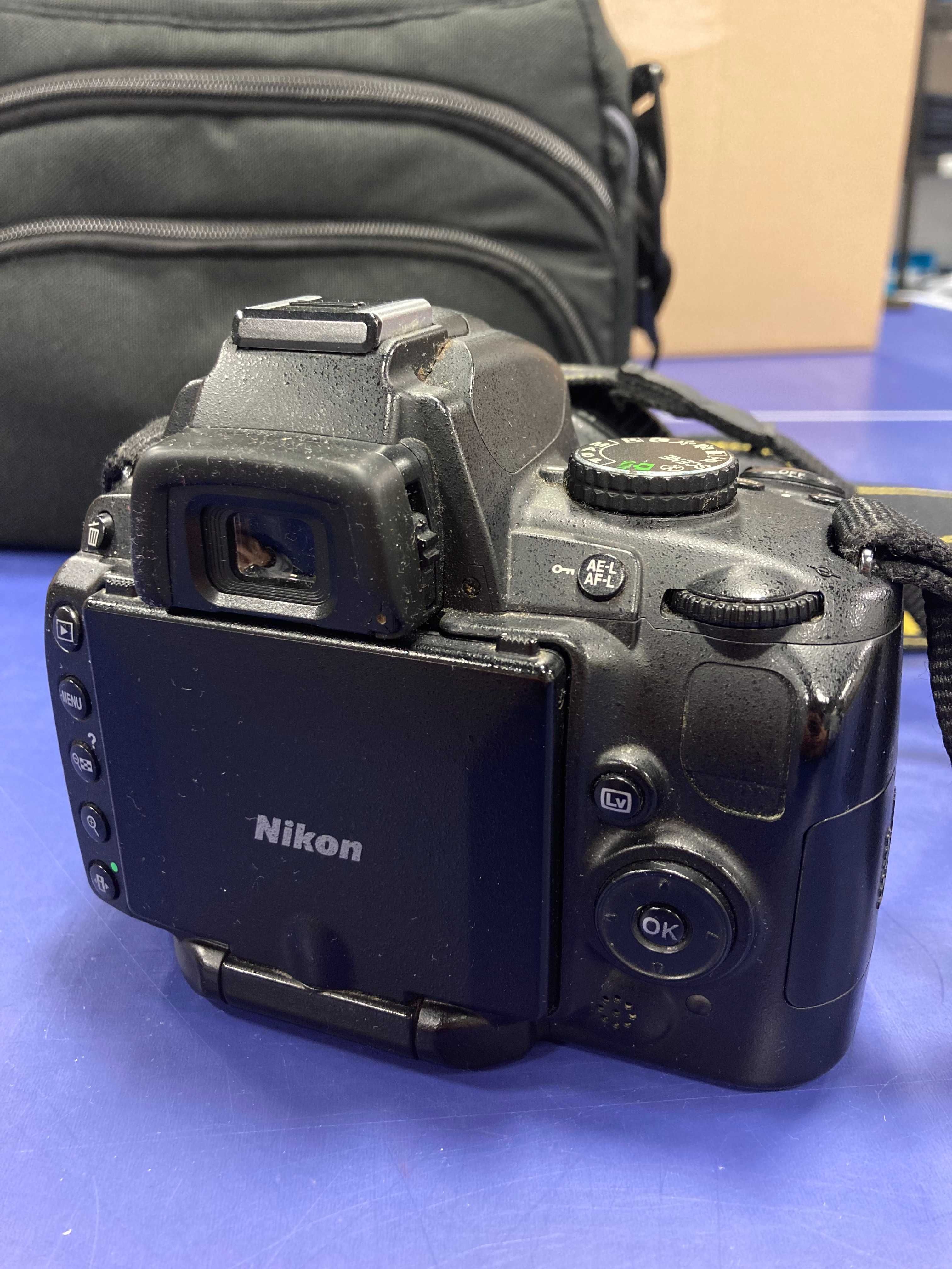 Aparat Nikon D5000 | obiektyw Nikkor 18-55, torba