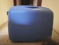 Mala Samsonite de porão