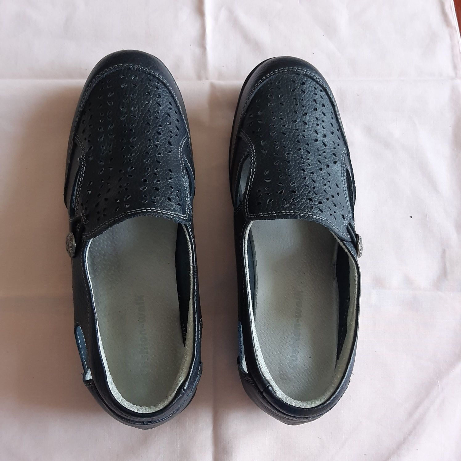 Buty 40 na szeroką stopę