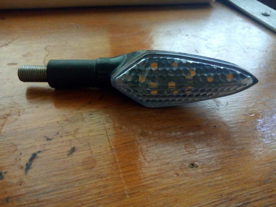 Светодиодный поворотник