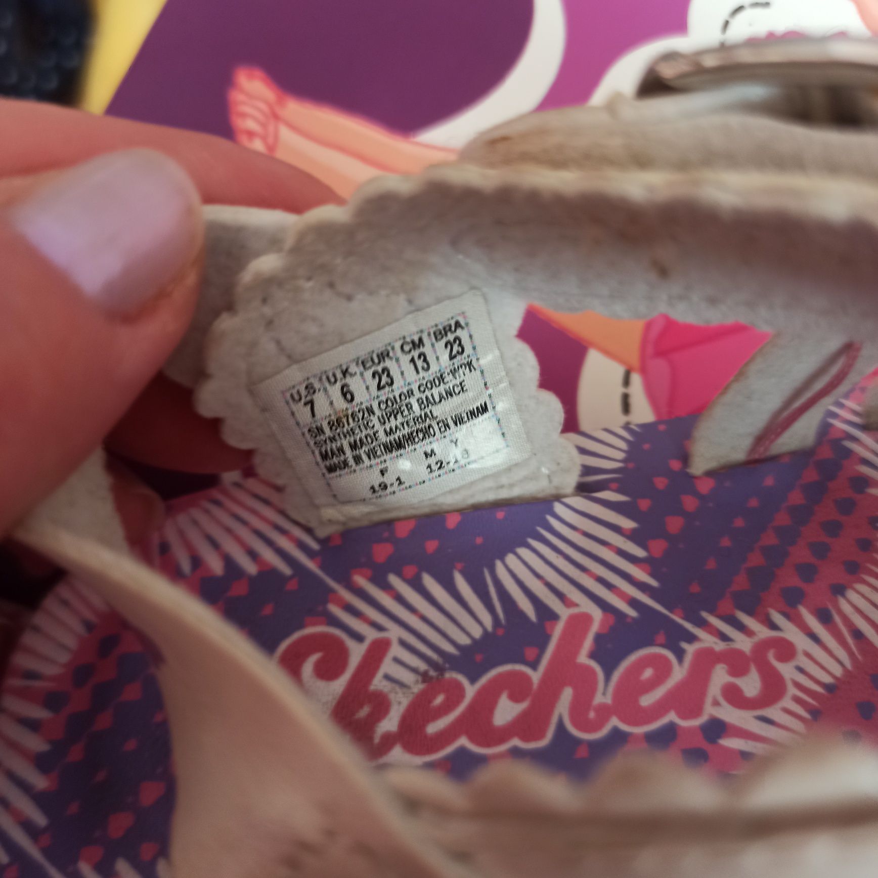 Sandałki Skechers 23