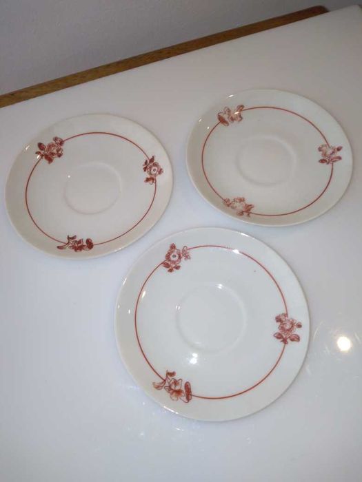Três pires de chávena café Vista Alegre 1922 a 47