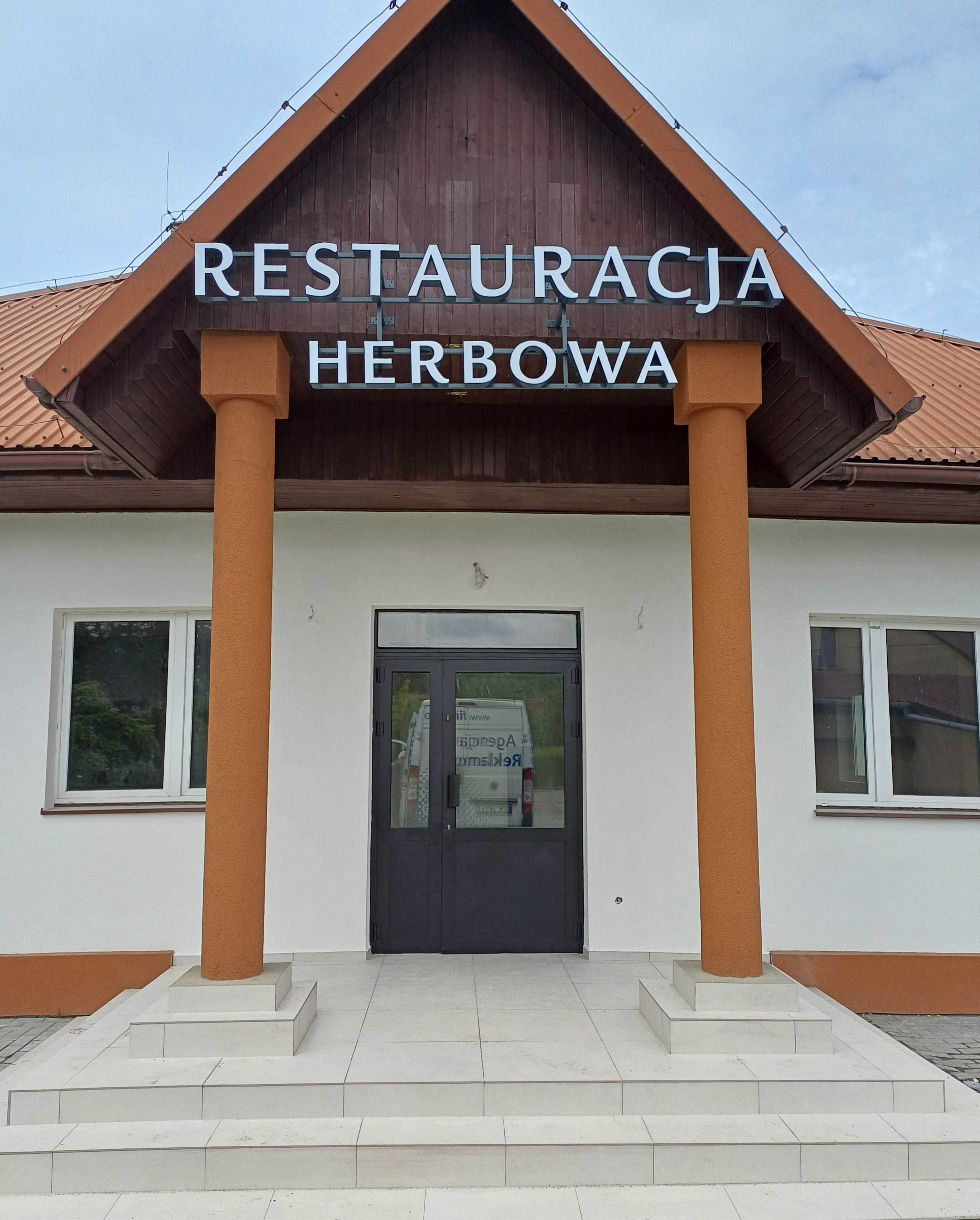 Litery 3D pooświetlane
