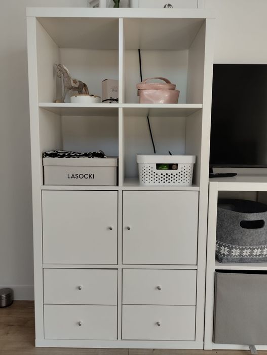 Regał kallax IKEA z wkładami