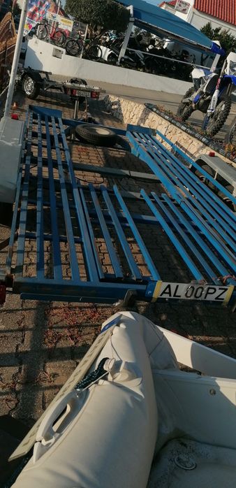Atrelado porta carros 2000kg