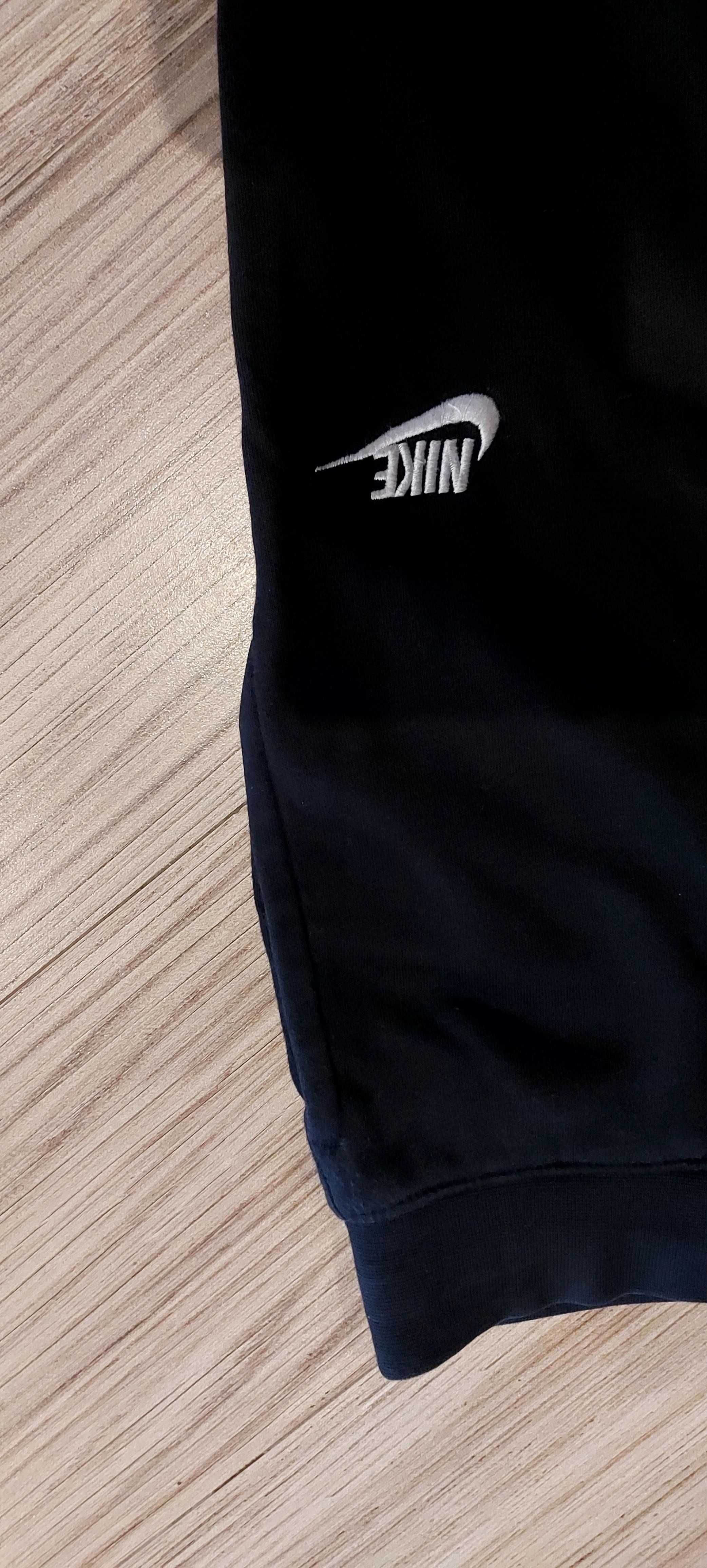 Calças de desporto da Nike pretas 146cm-156cm
