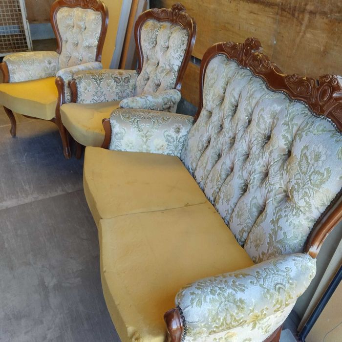 kanapa i 2 fotele w stylu antyk