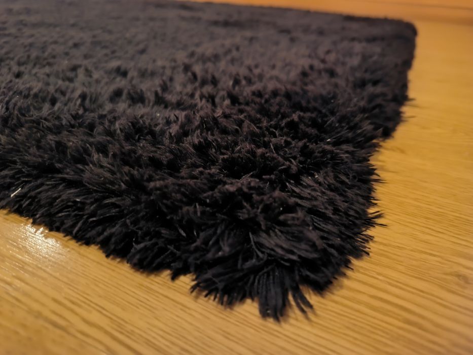 Tapete preto 120 x 170 pelo curto ikea