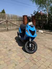 Скутер Piaggio zip