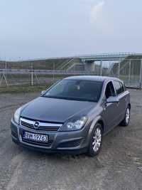 Sprzedam Opel Astra H lift 1.6 b 2007 r