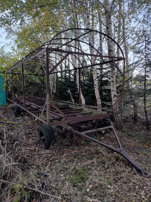 Przyczepa barakowóz na kołach konstrukcja