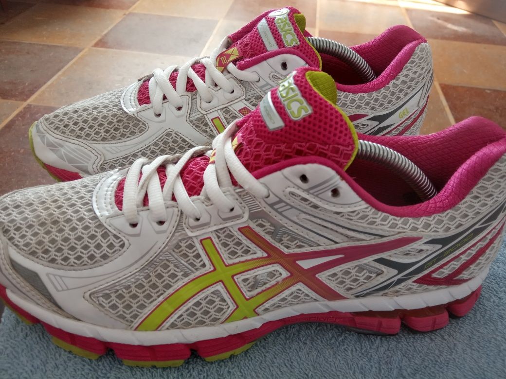 ASICS 39,5 buty sportowe