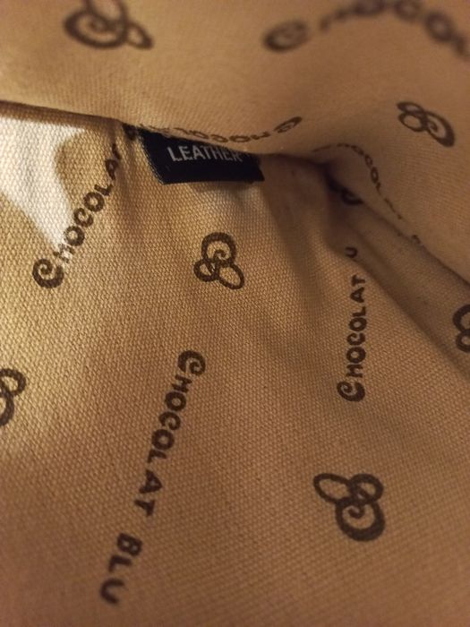 Кожаный клатч в очень хорошем состоянии