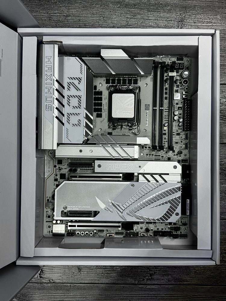 ASUS Rog Maximus Z890 APEX