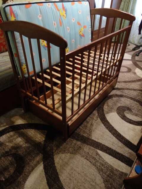 Ліжко дитяче продам