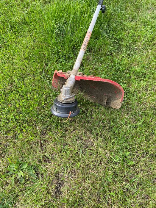 Kosa spalinowa z szelkami