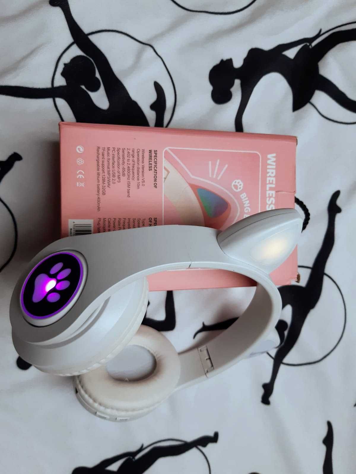 słuchawki bezprzewodowe dla dzieci białe B39M KOCIE USZY CAT EARS LED