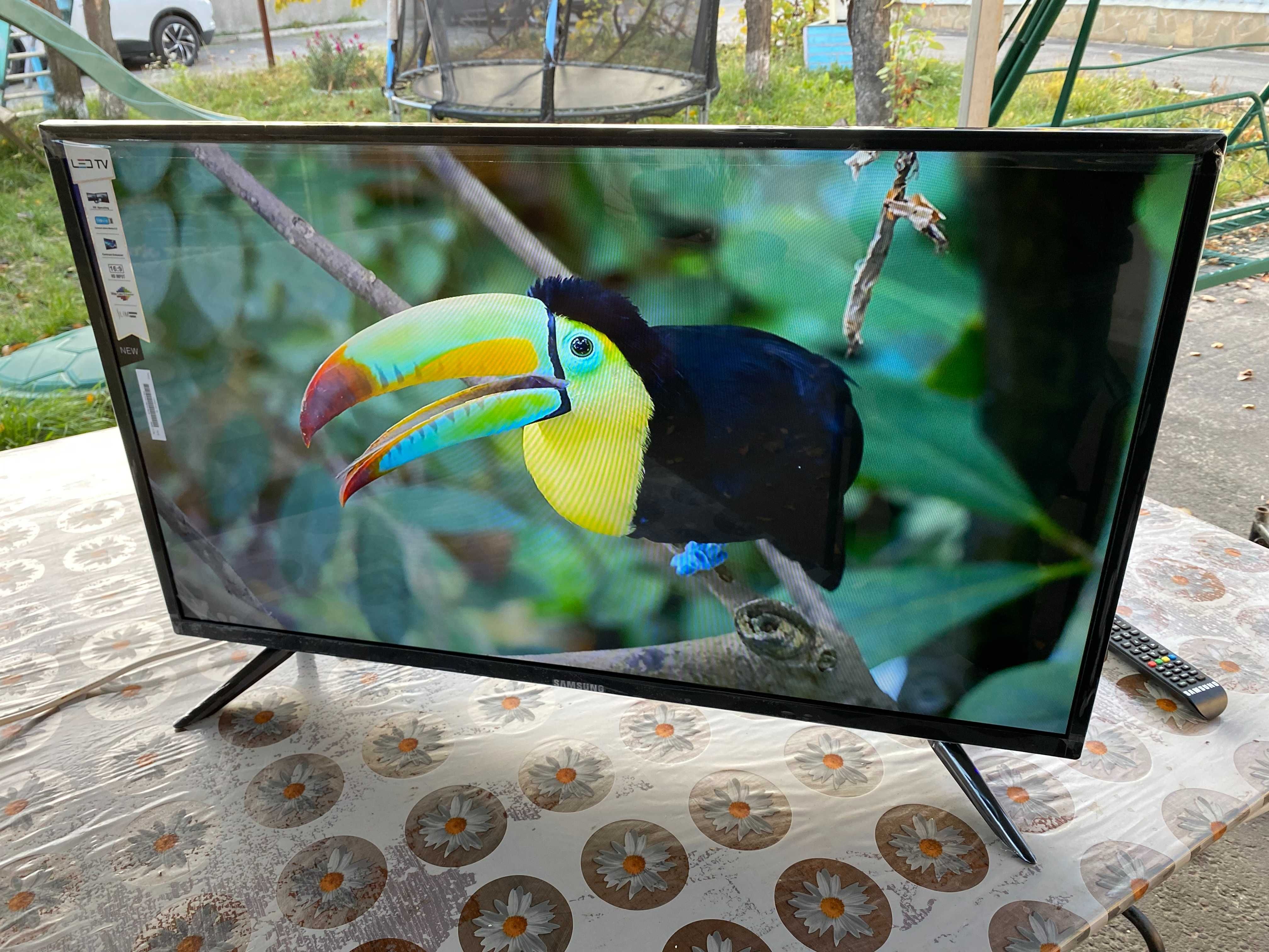 Голосовий пульт Телевизор Самсунг 4К 2/16GB 32'' SmartTV T2 Samsung