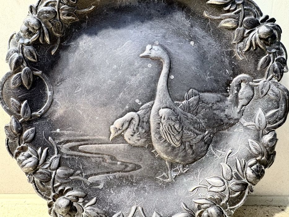 Linda antiga bilheteira asiática em estanho Sec XIX