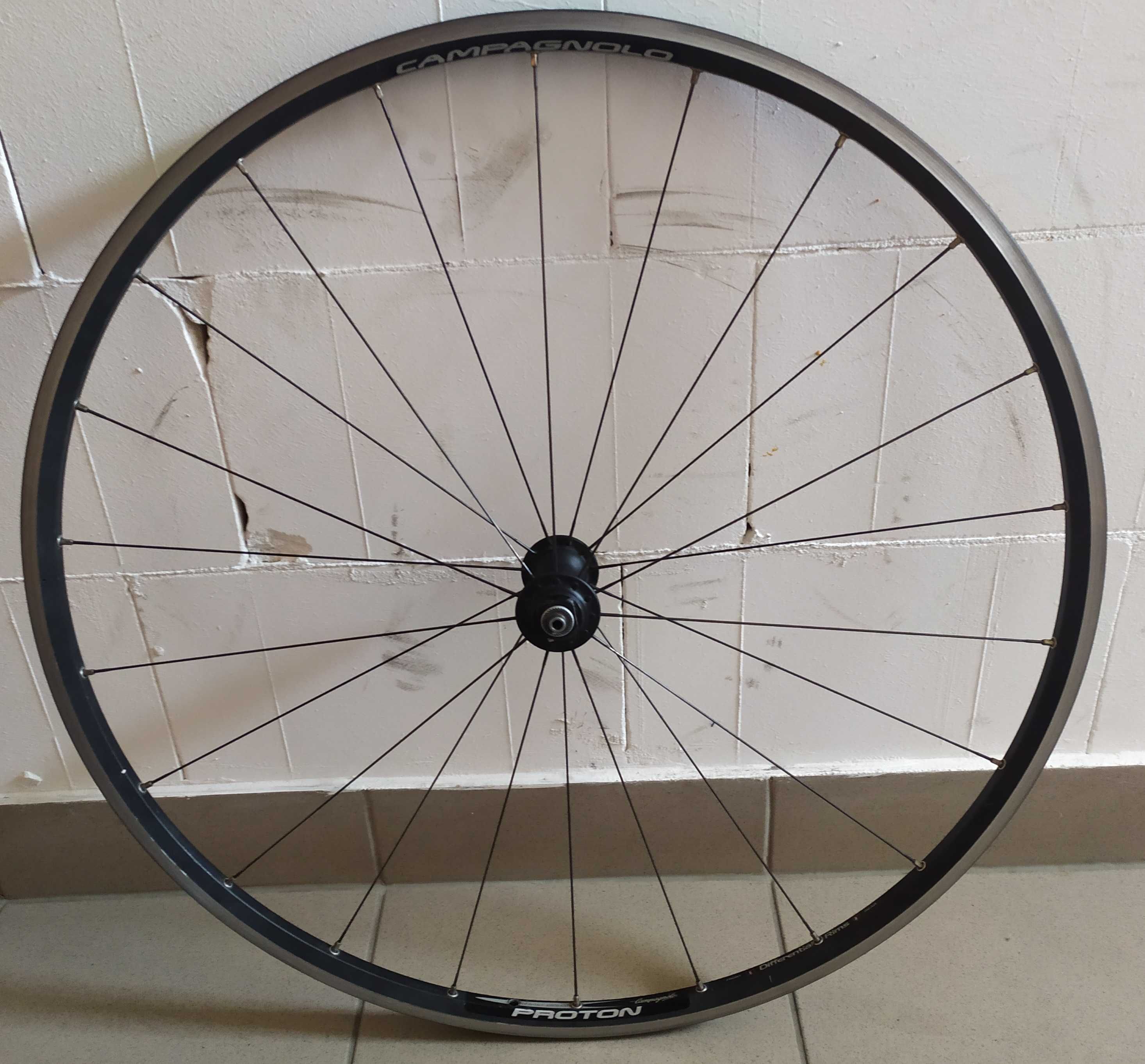 Zestaw kół szosowych Campagnolo PROTON, RETRO + GRATIS