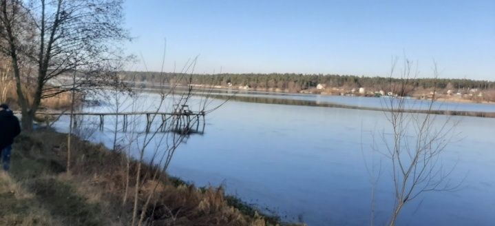 Земля біля річки на Ладижинському водосховищі