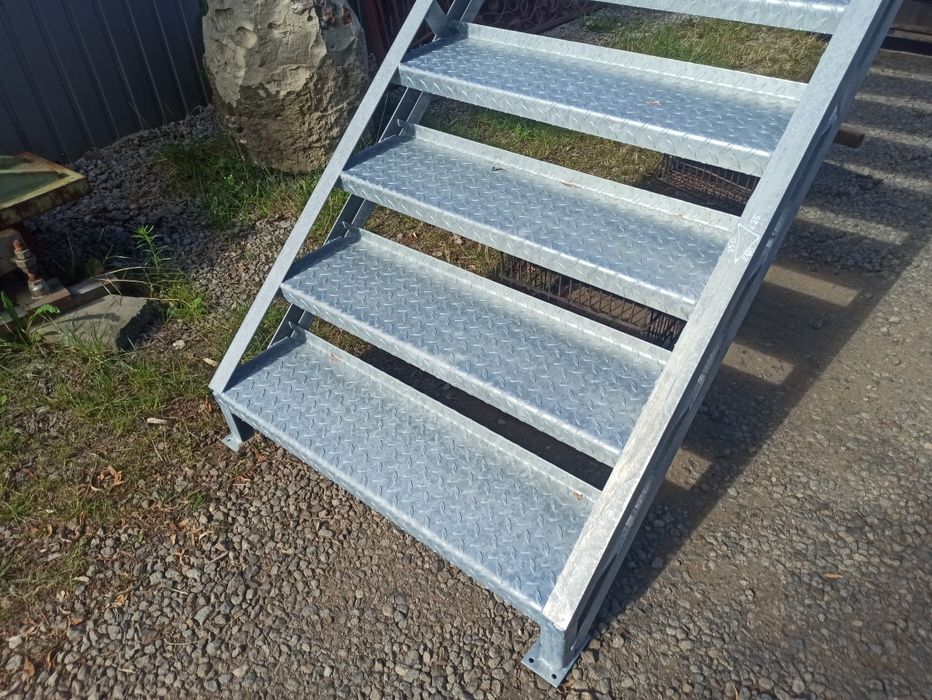 Schody metalowe ocynkowane