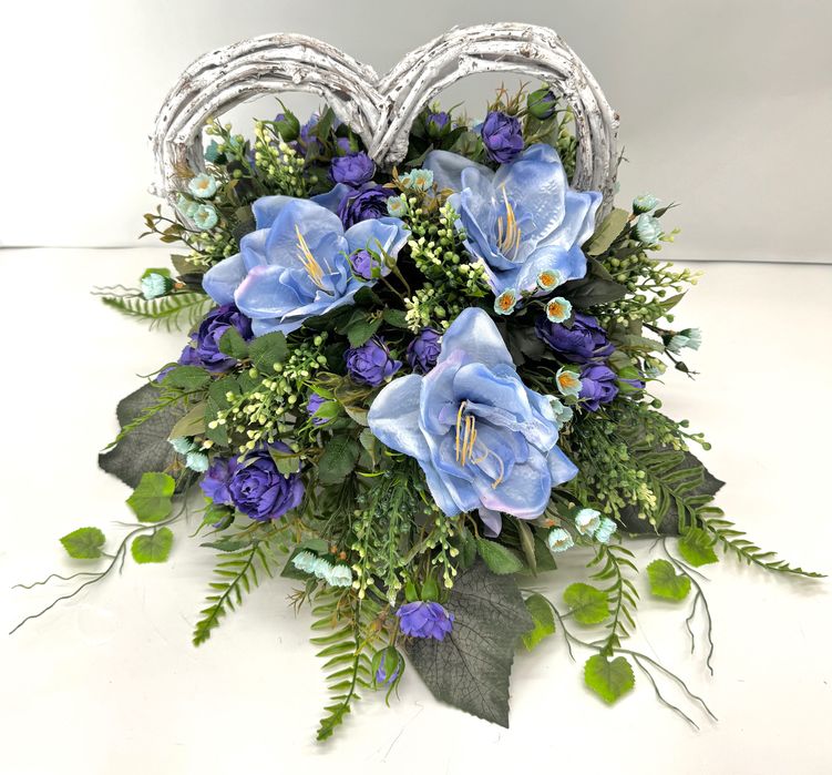 Stroik nagrobny serce obciążony drewniany kosz stroik całoroczny