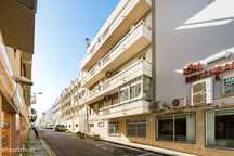 Apartamento T2 com Varanda a 200m da Praia de Monte Gordo