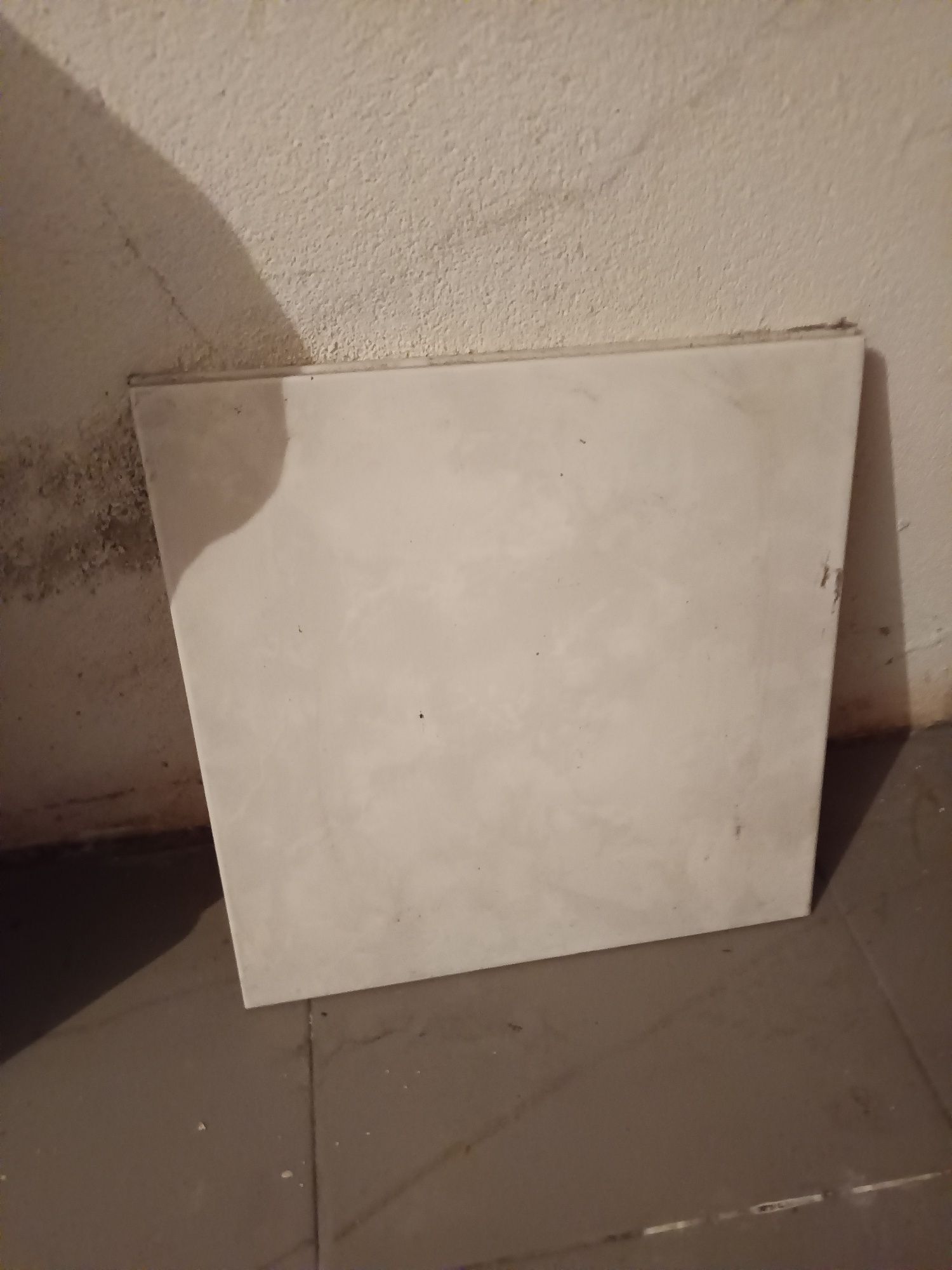Material de Construção, Mármores e Azulejos