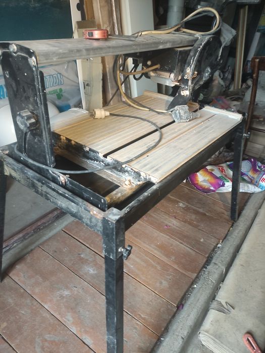 Плиткорез электрический. Станок для резки плитки.