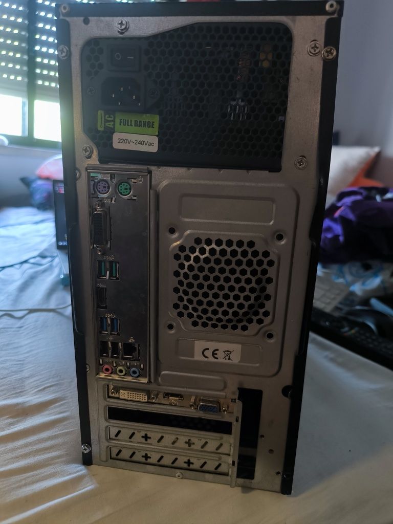 Vendo torre i5 + SSD