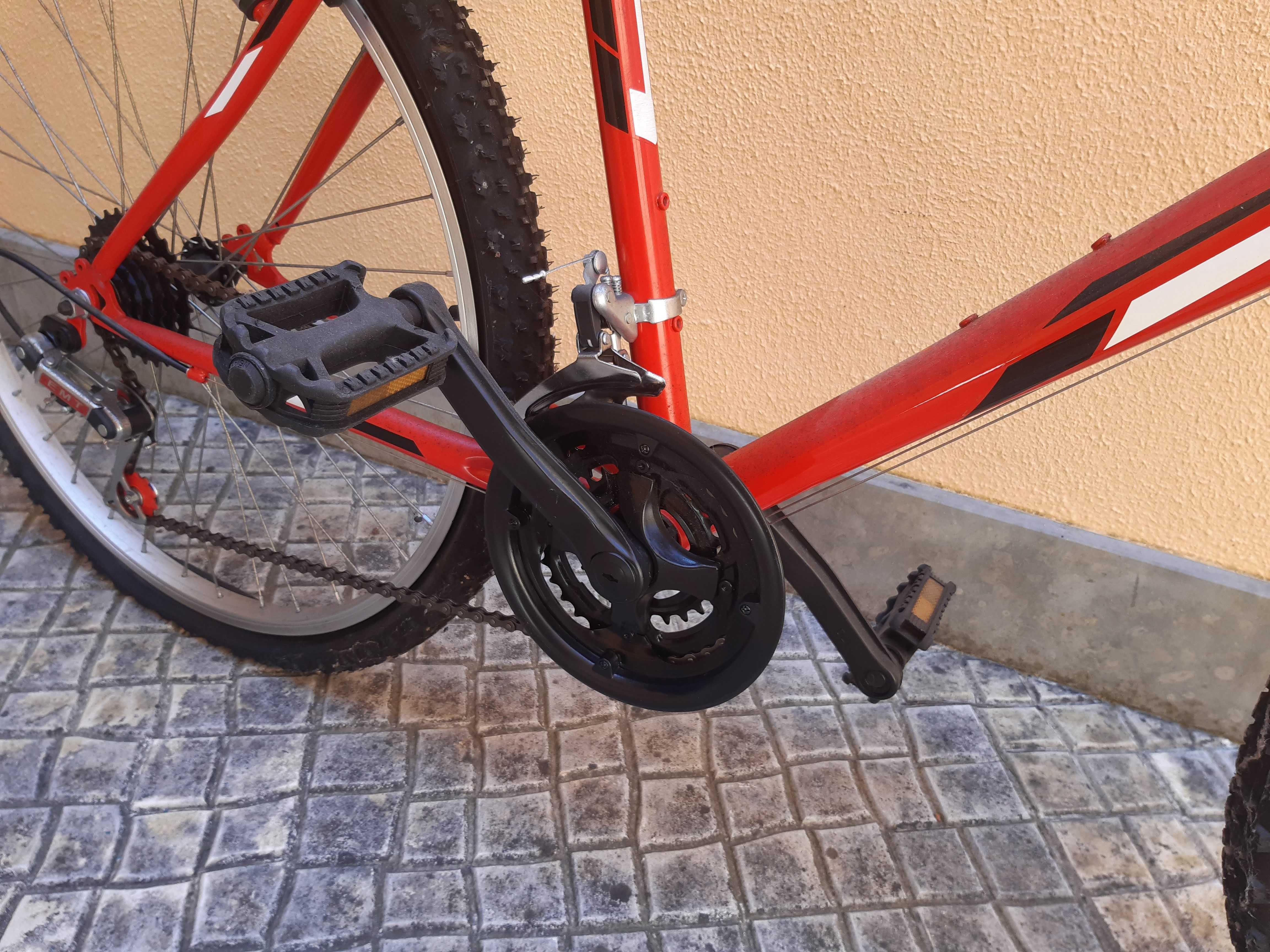 Bicicleta Marca NEWSTAR, Modelo Evolution, 12 Velocidades, bom estado