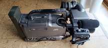 Máquina de filmar JVC GY-DV500 sem testar