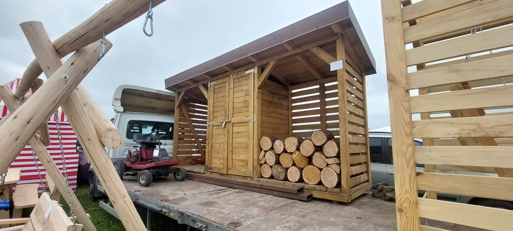 Drewutnie przydomowa